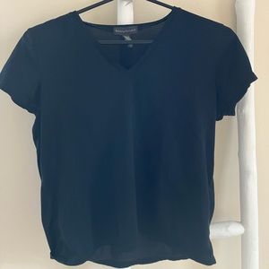 Banana Republic crop v-neck